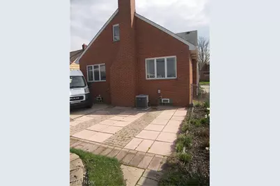 20871 Trebec Boulevard, Euclid, OH 44119 - Photo 4