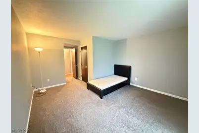 10436 N Church Drive #202, Parma Heights, OH 44130 - Photo 8