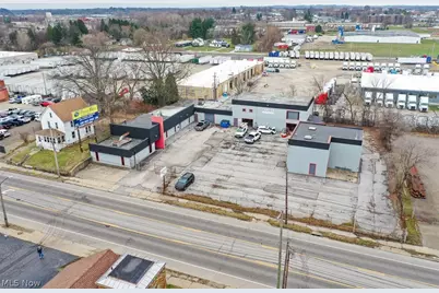 1050 and 1062 Triplett Boulevard, Akron, OH 44306 - Photo 8