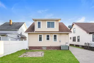 19381 Monterey Ave, Euclid, OH 44119 - Photo 14