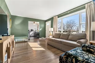 584 Hilbish Ave, Akron, OH 44312 - Photo 4