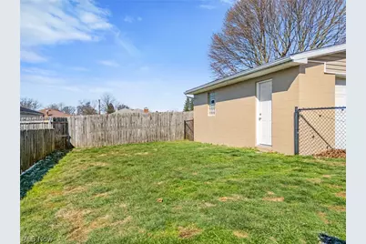 584 Hilbish Avenue, Akron, OH 44312 - Photo 20