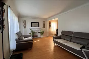 1766 Longwood Dr, Mayfield Heights, OH 44124 - Photo 16