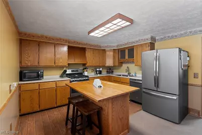 542 Snively Avenue NW, Massillon, OH 44646 - Photo 6