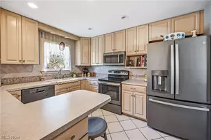 11488 N 12th St, Beloit, OH 44609 - Photo 6