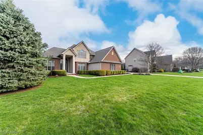 35914 Hanamar Drive, Avon, OH 44011 - Photo 2