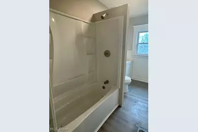 18112 Chagrin Boulevard, Huber Heights, OH 44122 - Photo 40