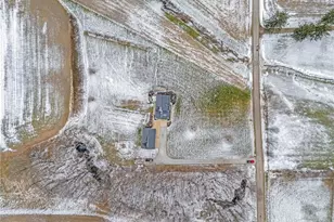 2186 Woodline Ave SW, North Lawrence, OH 44666 - Photo 48