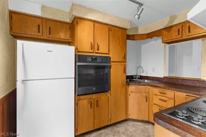 1077 S Diamond Street, Ravenna, OH 44266 - Photo 10