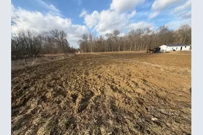 380 Flag Dale Road S, Junction City, OH 43748 - Photo 2