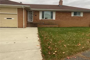 16307 Highview Dr, Loveland, OH 44128 - Photo 2