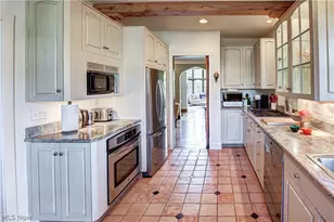 13715 Shaker Blvd, Loveland, OH 44120 - Photo 10