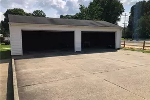 2940 6th St, Cuyahoga Falls, OH 44221 - Photo 2