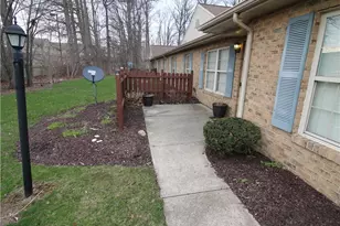 148 Bentley Dr, Elyria, OH 44035 - Photo 4