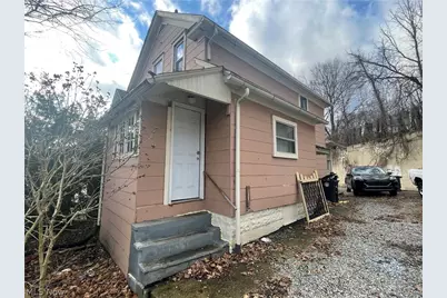 2125 SW 7th Street SW, Akron, OH 44314 - Photo 2