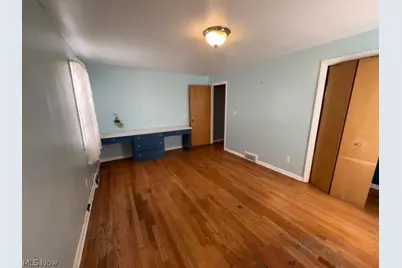 12008 Buckingham Avenue, Loveland, OH 44120 - Photo 32