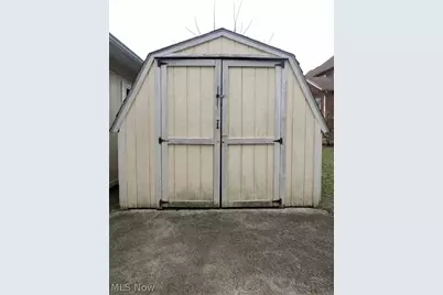 906 Harrison Avenue SW, Canton, OH 44706 - Photo 8