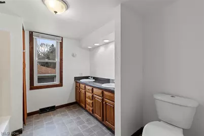 55249 Locust Drive, Bridgeport, OH 43912 - Photo 22