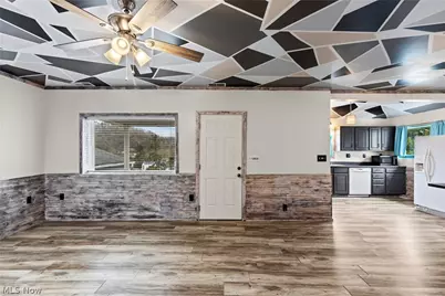 55249 Locust Drive, Bridgeport, OH 43912 - Photo 6