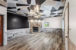 55249 Locust Dr, Bridgeport, OH 43912 - Photo 8