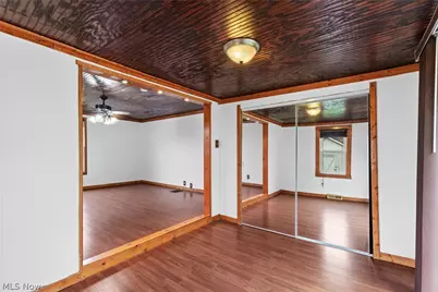 55249 Locust Drive, Bridgeport, OH 43912 - Photo 20