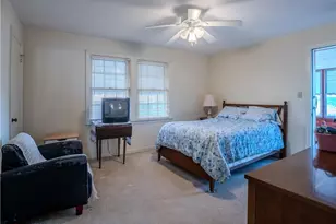 13699 Cedar Rd, University Heights, OH 44118 - Photo 14