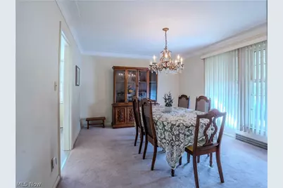 13699 Cedar Road, University Heights, OH 44118 - Photo 12