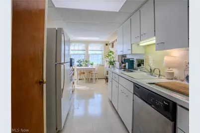 13699 Cedar Road, University Heights, OH 44118 - Photo 22