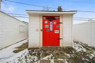 94 E 217th St, Euclid, OH 44123 - Photo 30