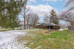 6775 Grove Rd, New Franklin, OH 44216 - Photo 2