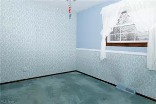 693 Idlewood Ave, Sheffield Lake, OH 44054 - Photo 14