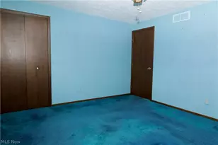 693 Idlewood Ave, Sheffield Lake, OH 44054 - Photo 8