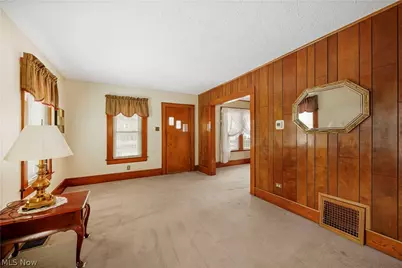 514 Tompkins Avenue, Akron, OH 44305 - Photo 8