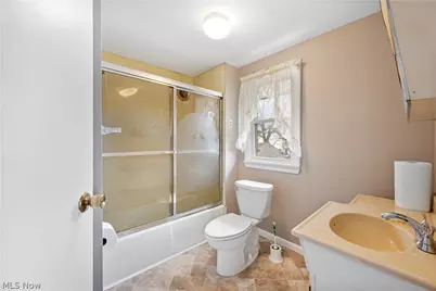 514 Tompkins Avenue, Akron, OH 44305 - Photo 12