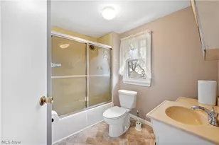 514 Tompkins Ave, Akron, OH 44305 - Photo 12