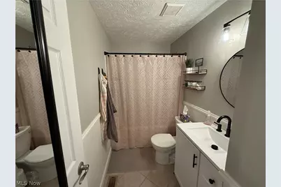 531 Heatherwood Drive SE, Warren, OH 44484 - Photo 14