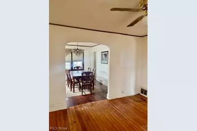 512 New 4th Street, Fairport Harbor, OH 44077 - Photo 4