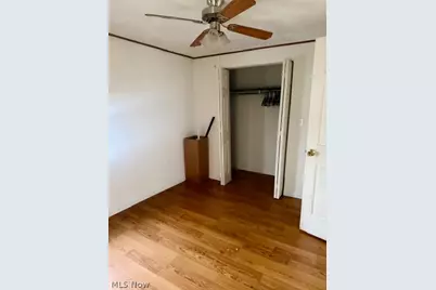 512 New 4th Street, Fairport Harbor, OH 44077 - Photo 8