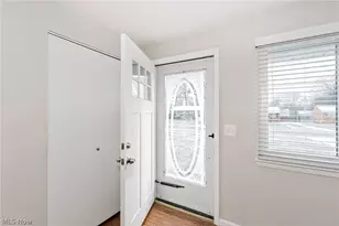 550 Augdon Dr, Elyria, OH 44035 - Photo 2