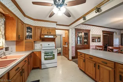 128 6th Street NW, Barberton, OH 44203 - Photo 16