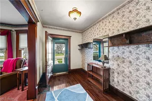 128 6th St NW, Barberton, OH 44203 - Photo 8