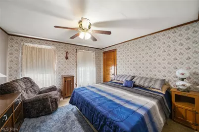 128 6th Street NW, Barberton, OH 44203 - Photo 34