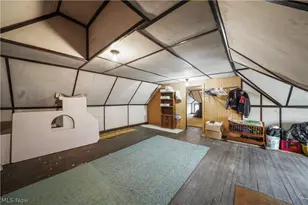 128 6th St NW, Barberton, OH 44203 - Photo 38