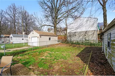1623 Sunset Avenue, Akron, OH 44301 - Photo 34