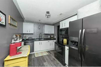 2799 Mull Avenue #10-B, Copley, OH 44321 - Photo 8