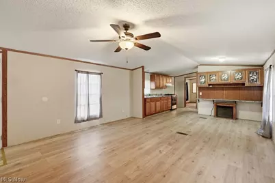 6507 Robby Lane, Ravenna, OH 44266 - Photo 8