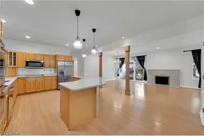 416 Castle Pines Drive, Akron, OH 44333 - Photo 12