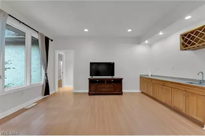 416 Castle Pines Drive, Akron, OH 44333 - Photo 14