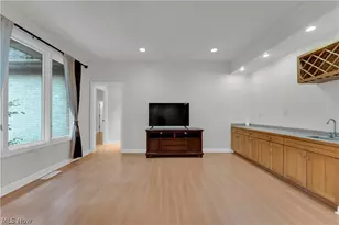 416 Castle Pines Dr, Akron, OH 44333 - Photo 14