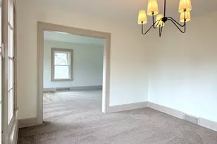 419 Oak Knoll NE, Warren, OH 44483 - Photo 6